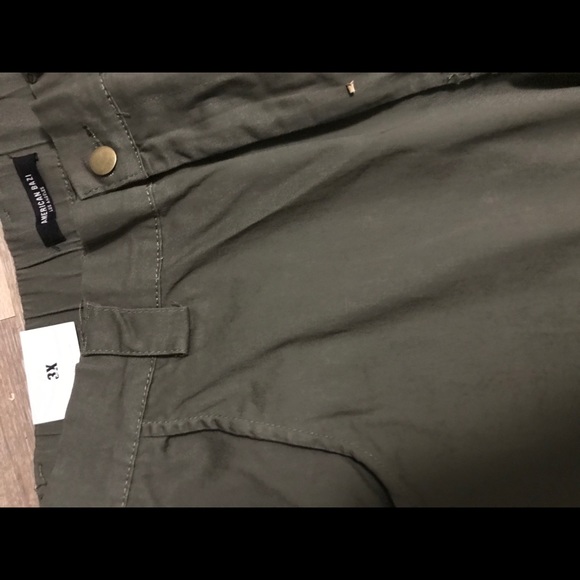 Balloon Pants with chain New - Picture 3 of 8